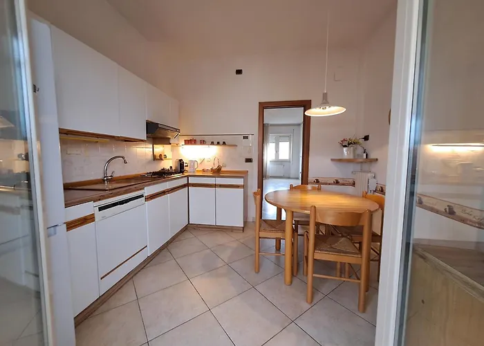 2 Giugno House 公寓